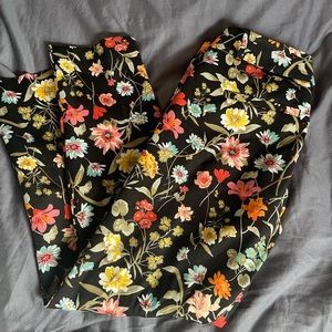 2 for $20 Adorable flower print classy crop pants size 0 from Loft